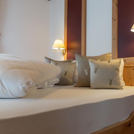 Hotel Astras Scuol Esterno foto